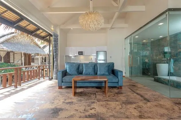 Beachfront 1 bedroom Villa