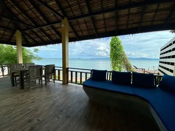 Beachfront 1 bedroom Villa