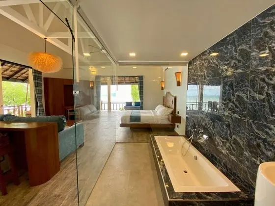 Beachfront 1 bedroom Villa