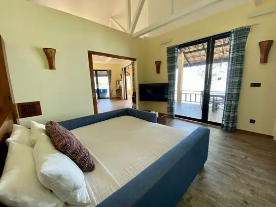 Beachfront 2 bedroom villa