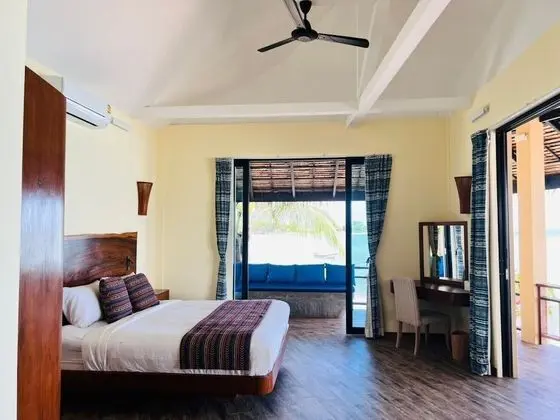 Beachfront 2 bedroom villa