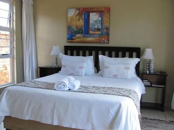 Queen Bedroom