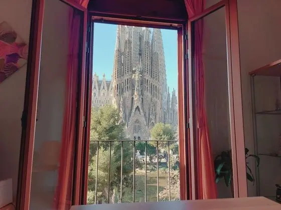 2 Bedrooms Apartments P (Sagrada Familia Views)