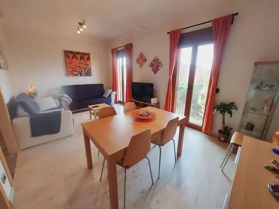 2 Bedrooms Apartments P (Sagrada Familia Views)