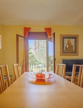 2 Bedrooms Apartments (Sagrada Familia Views)