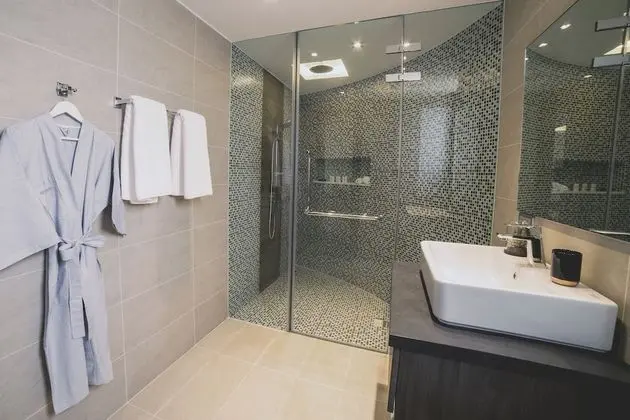 Deluxe Stüdyo, Havuz Kullanımı