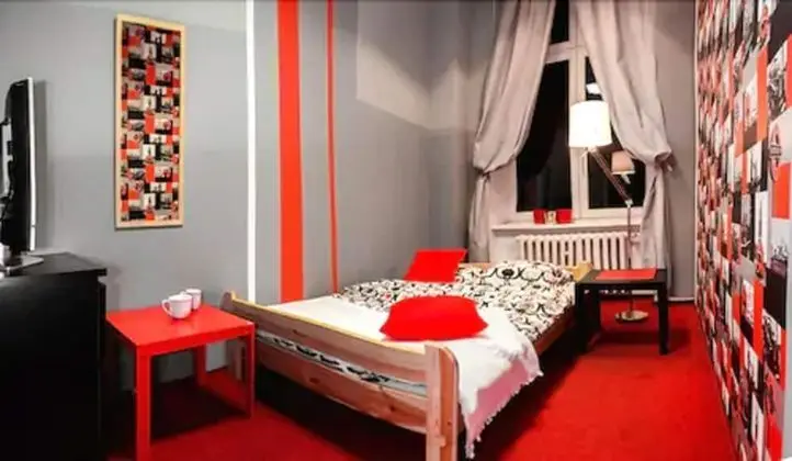 Tek Büyük Yataklı Oda, Ortak Banyo