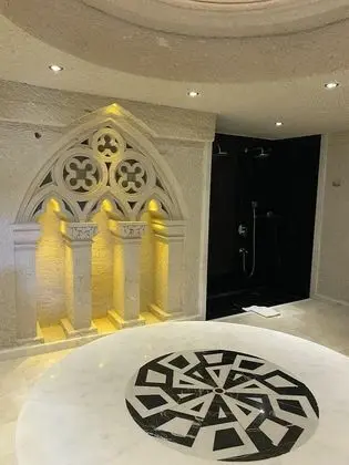 Traditional Suite