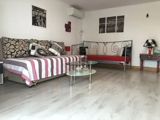 Design Apart Daire, Havuz Manzaralı