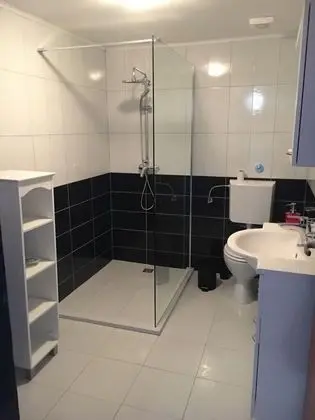 Design Apart Daire, Havuz Manzaralı