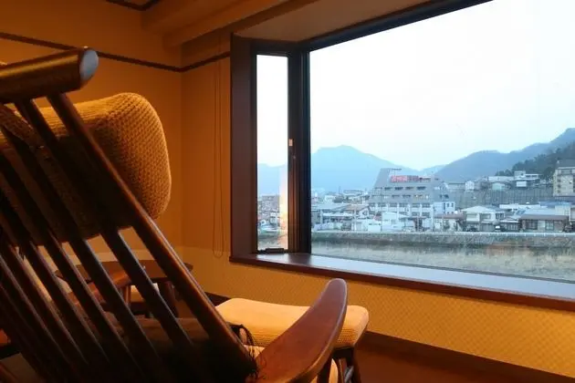 Comfort Oda, Japon Şiltesi