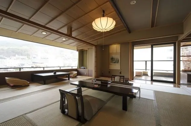 Oda (Junior Suite with Open Air Bath)