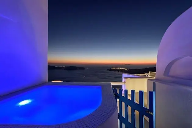 Honeymoon Süit, Jakuzi (Caldera Sea and Sunset View)