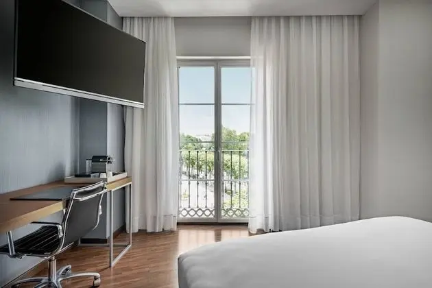 Standard Oda, 1 Büyük (Queen) Boy Yatak, Şehir Manzaralı (Standard Plus)