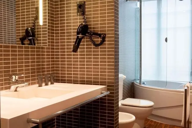 Standard Oda, 1 Büyük (Queen) Boy Yatak, Şehir Manzaralı (Standard Plus)