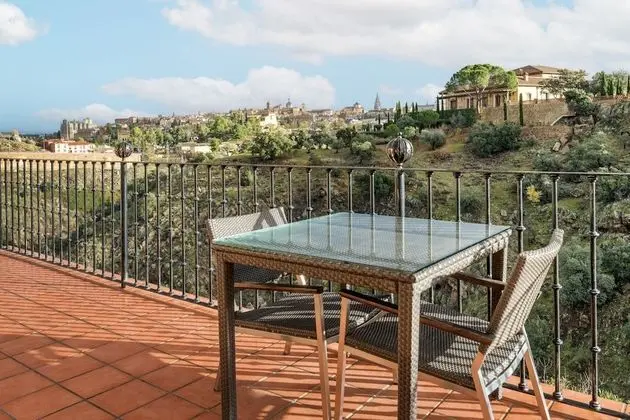 Superior Oda, 1 En Büyük (King) Boy Yatak, Sigara İçilmez, Teras