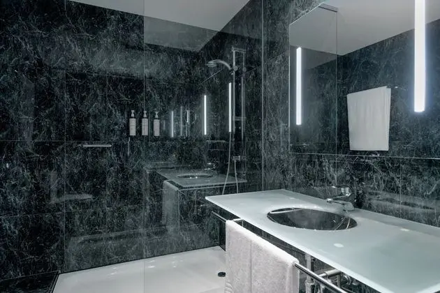 Standard Oda, 1 Büyük (Queen) Boy Yatak