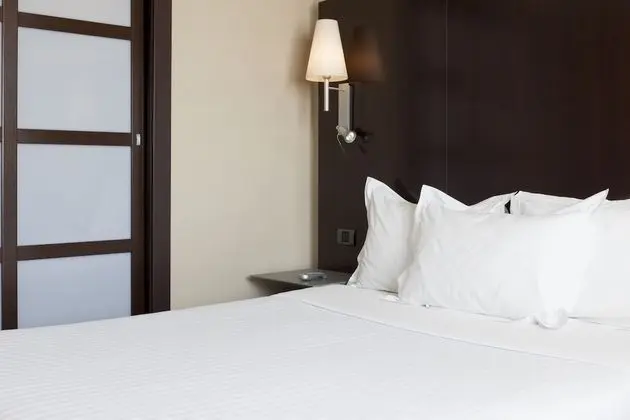 Standard Oda, 1 Büyük (Queen) Boy Yatak