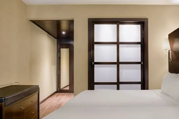 Standard Oda, 1 Büyük (Queen) Boy Yatak