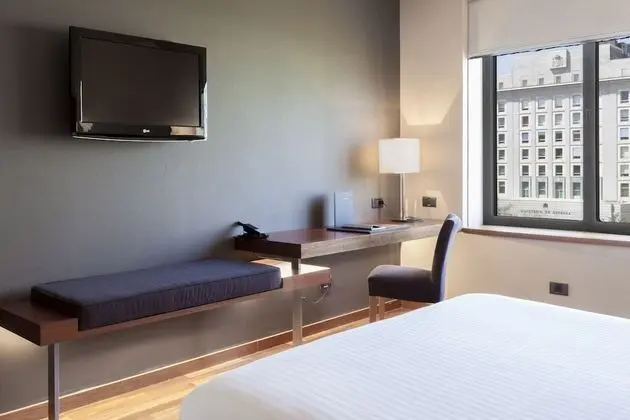 Standard Oda, 1 Büyük (Queen) Boy Yatak