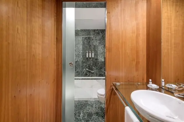 Standard Oda, 1 Büyük (Queen) Boy Yatak