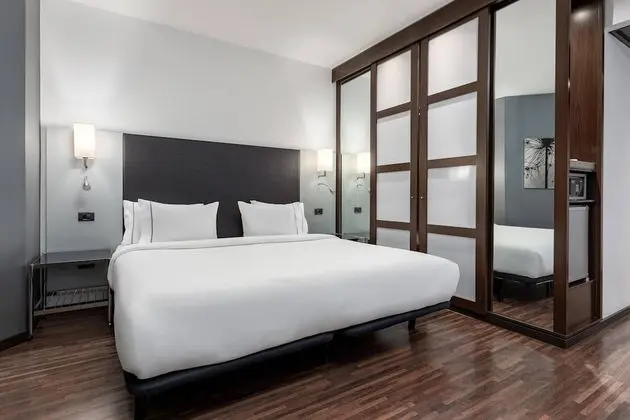 Standard Oda, 1 Büyük (Queen) Boy Yatak