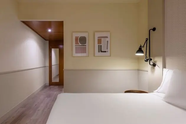 Standard Oda, 1 Büyük (Queen) Boy Yatak