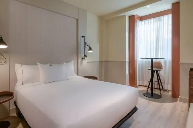 Standard Oda, 1 Büyük (Queen) Boy Yatak