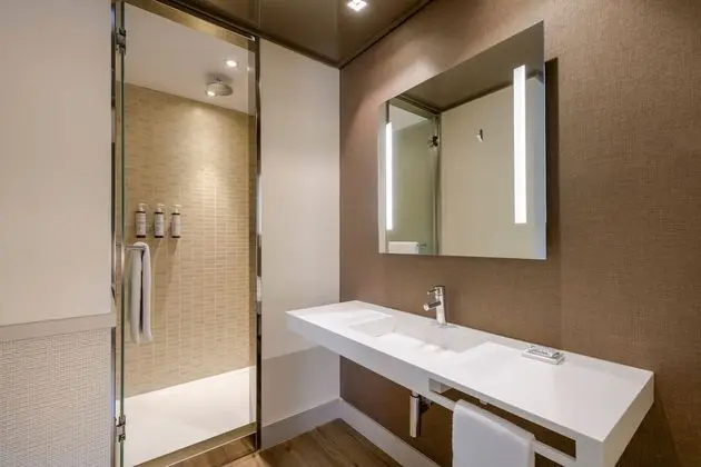 Standard Oda, 1 Büyük (Queen) Boy Yatak