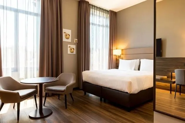 Deluxe Oda, 1 En Büyük (King) Boy Yatak, Şehir Manzaralı
