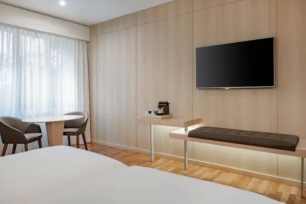 Interior Standard Room, 2 Twin Beds, Non Smoking