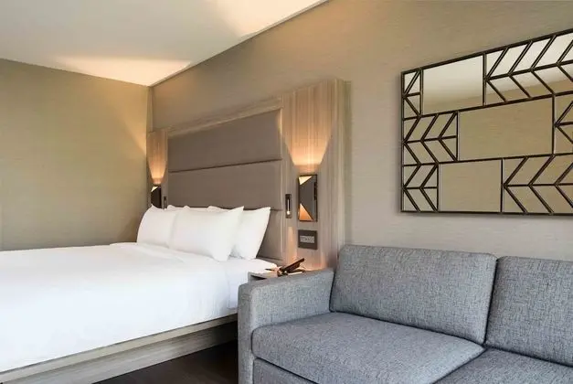 Oda, 1 En Büyük (King) Boy Yatak ve Çekyat