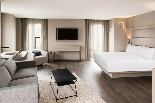 Oda, 1 En Büyük (King) Boy Yatak ve Çekyat