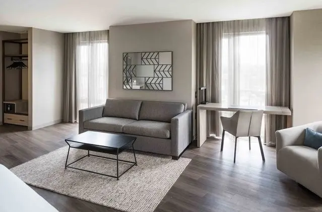 Stüdyo, 1 En Büyük (King) Boy Yatak ve Çekyat