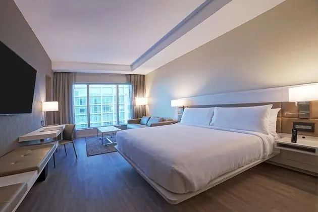 Premium Oda, 1 En Büyük (King) Boy Yatak ve Çekyat, Sigara İçilmez, Manzaralı