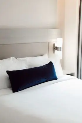 Oda, 1 En Büyük (King) Boy Yatak, Sigara İçilmez, Manzaralı (Urban)