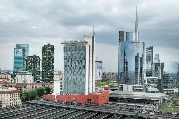 Standard Oda, 1 En Büyük (King) Boy Yatak, Manzaralı