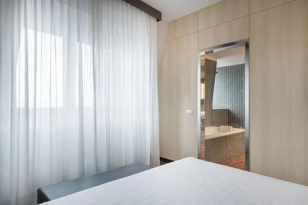 Standard Oda, 1 En Büyük (King) Boy Yatak ve Çekyat, Şehir Manzaralı