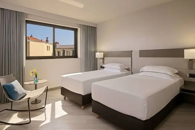 Junior Süit, 2 Tek Kişilik Yatak, Şehir Manzaralı