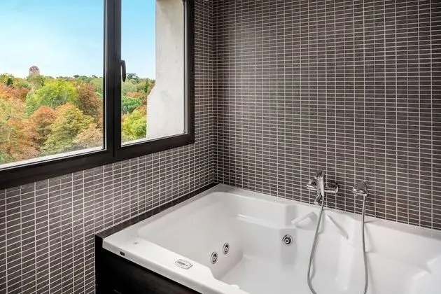 Junior Süit, 1 En Büyük (King) Boy Yatak