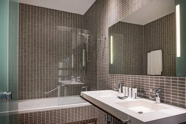 Premium Oda, 1 En Büyük (King) Boy Yatak