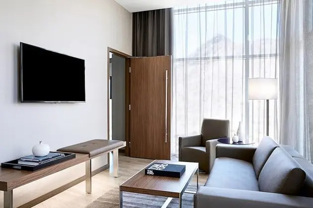 Süit, 1 Yatak Odası, Balkon, Köşe