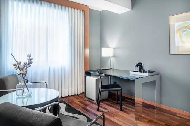 Junior Süit, 1 En Büyük (King) Boy Yatak