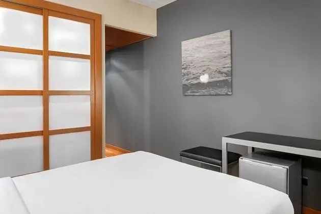 Standard Oda, 1 Büyük (Queen) Boy Yatak