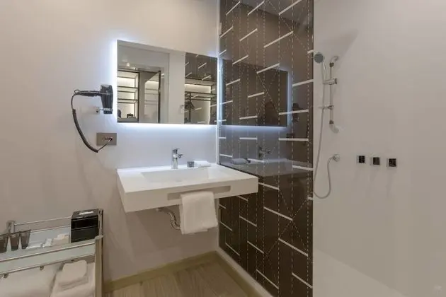 Oda, 1 En Büyük (King) Boy Yatak, Şehir Manzaralı