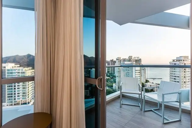 Oda, 2 Çift Kişilik Yatak, Balkon