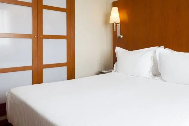 Standard Oda, 1 Büyük (Queen) Boy Yatak