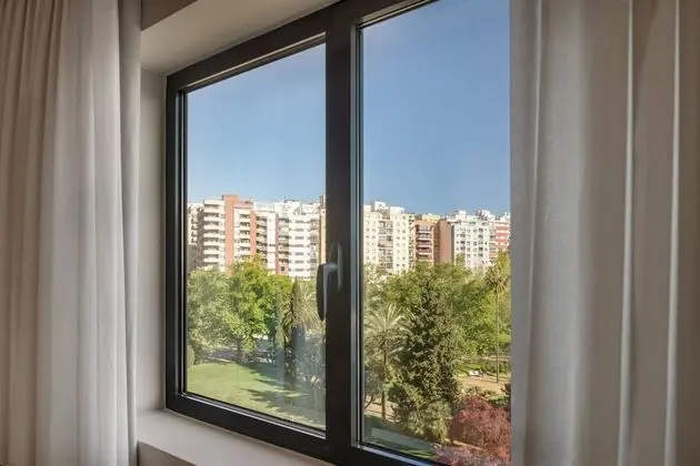 Standard Oda, 1 Büyük (Queen) Boy Yatak