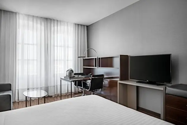 Standard Oda, 1 En Büyük (King) Boy Yatak, Şehir Manzaralı