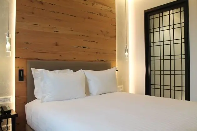 Oda, 1 Büyük (Queen) Boy Yatak